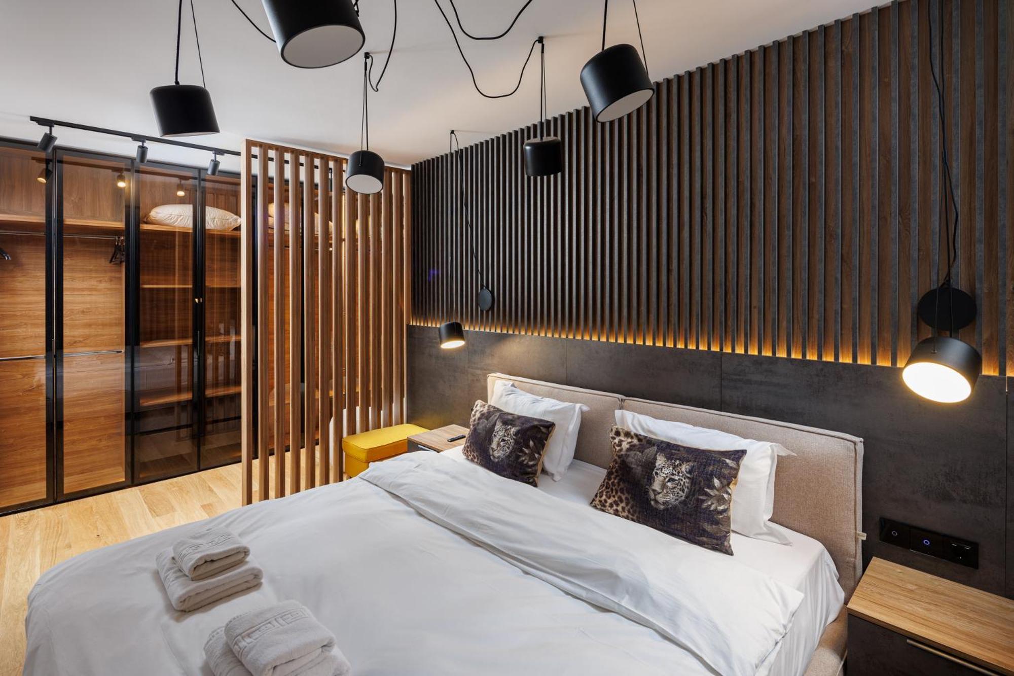 Pure Living Apartment W. Private Parking Брашов Екстер'єр фото