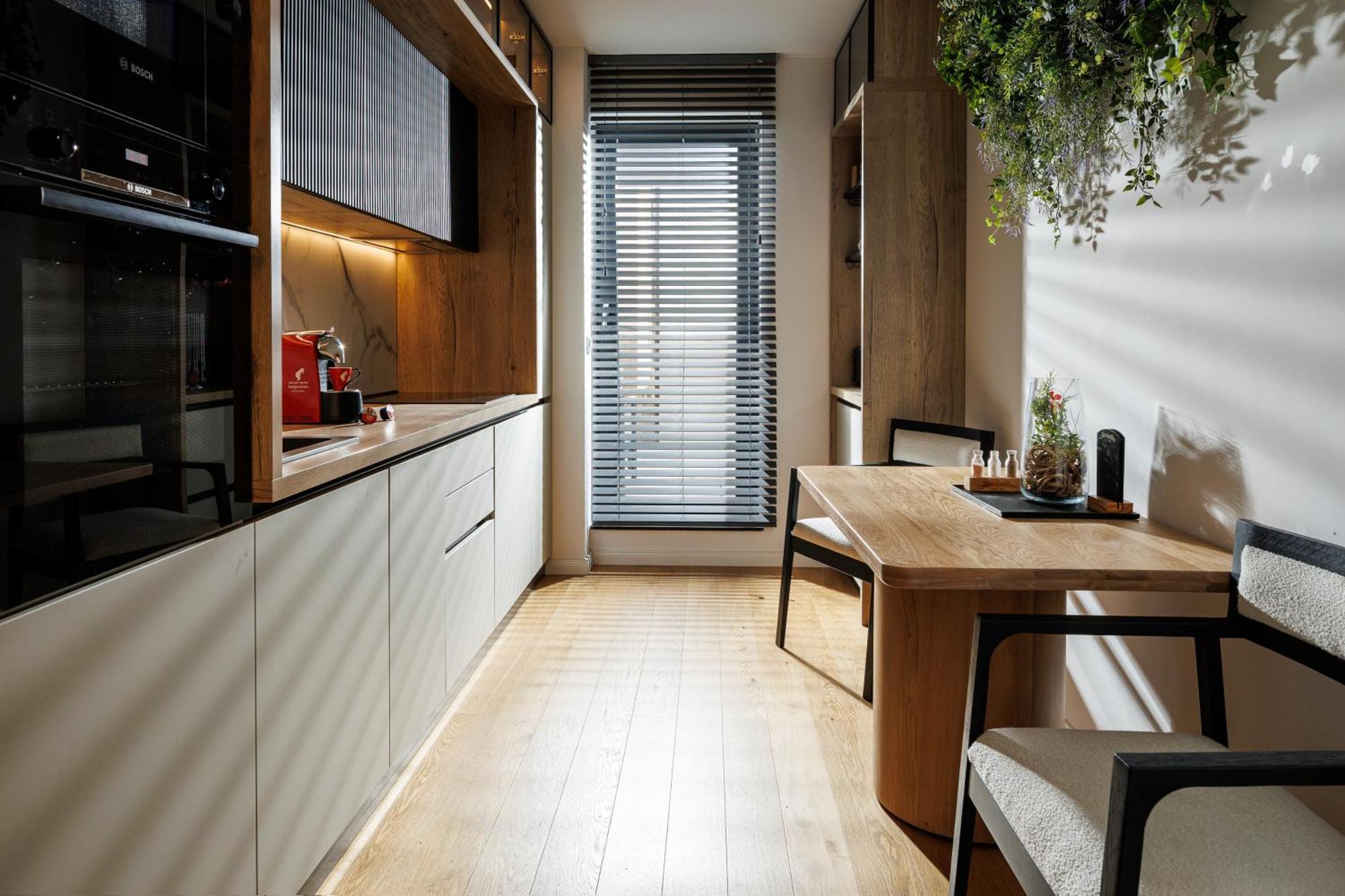 Pure Living Apartment W. Private Parking Брашов Екстер'єр фото